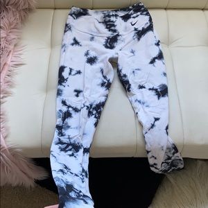Nike XS Tye die leggings